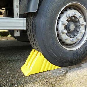 Cale roue pour camions et semi-remorques